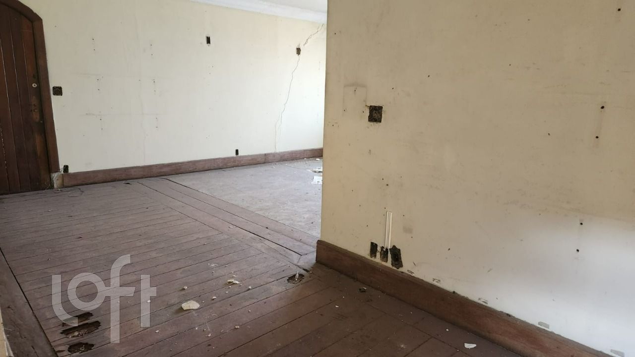 Casa à venda com 3 quartos, 300m² - Foto 4