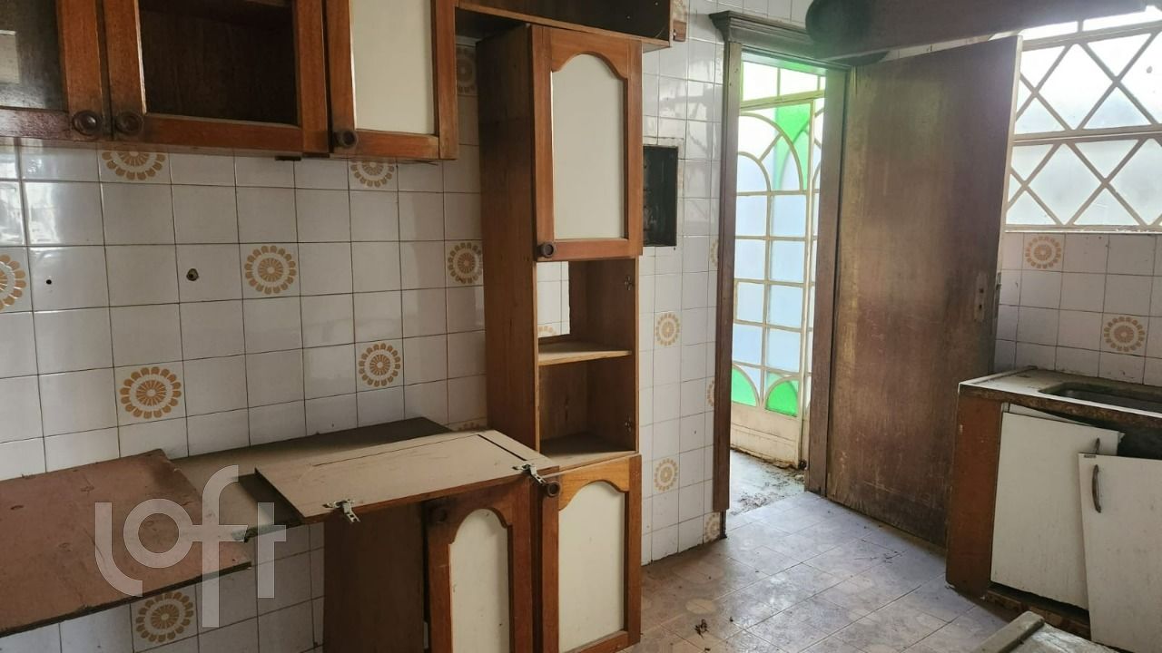 Casa à venda com 3 quartos, 300m² - Foto 8