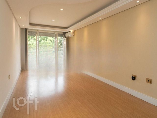 Apartamento com 79m², 2 dormitórios, Santa Cecília em Porto Alegre