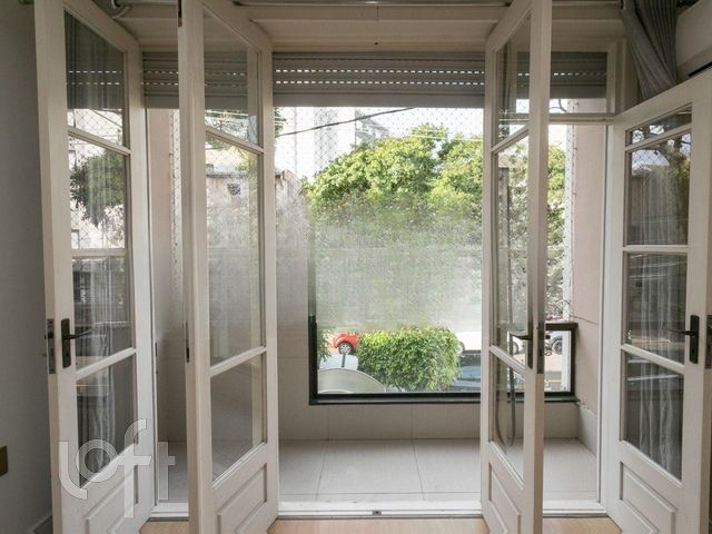 Apartamento com 79m², 2 dormitórios, Santa Cecília em Porto Alegre