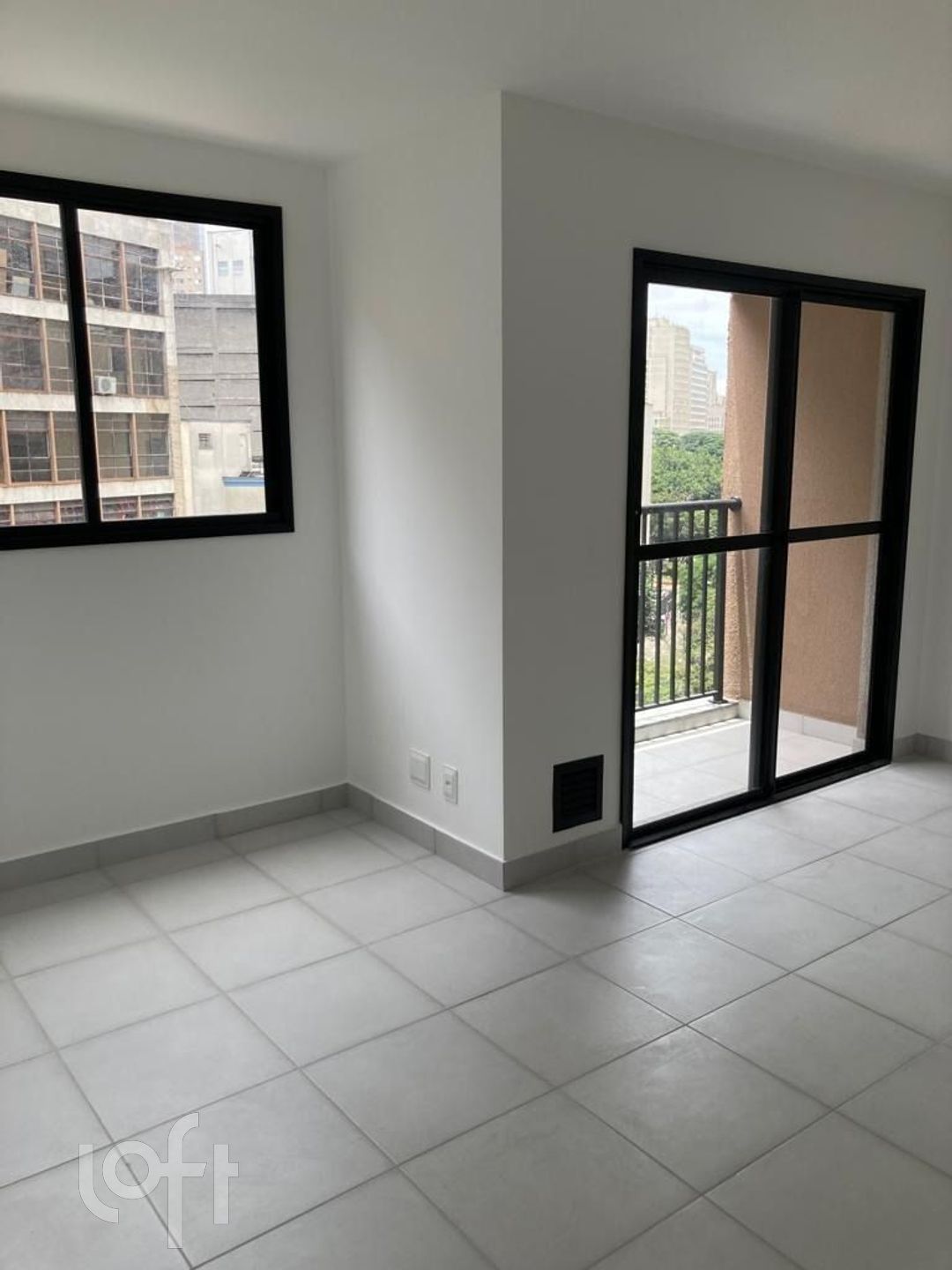 Apartamento à venda com 2 quartos, 36m² - Foto 21