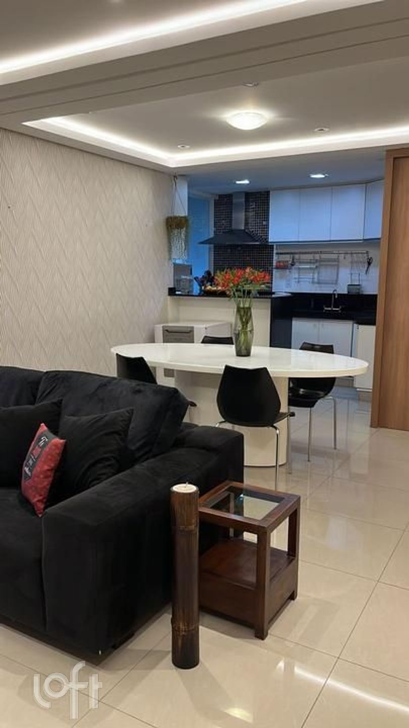 Apartamento à venda com 3 quartos, 109m² - Foto 1