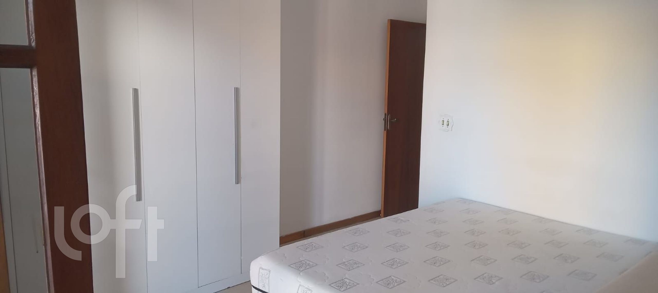 Casa à venda com 3 quartos, 200m² - Foto 8