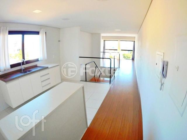Apartamento com 85m², 2 dormitórios, 1 suíte, 2 vagas, Cristo Redentor em Porto Alegre