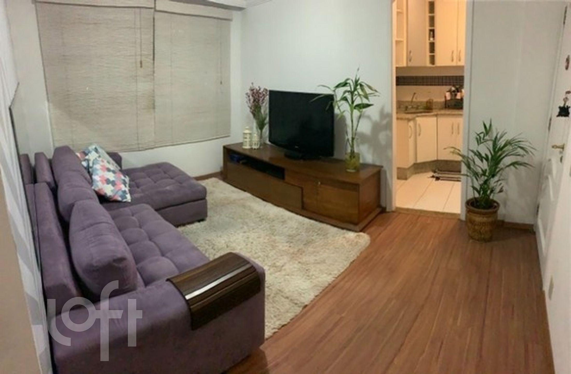 Apartamento à venda com 2 quartos, 70m² - Foto 1