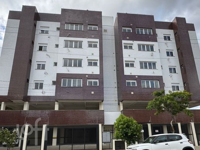 Apartamento com 71m², 2 dormitórios, 1 suíte, 2 vagas, Menino Deus em Porto Alegre