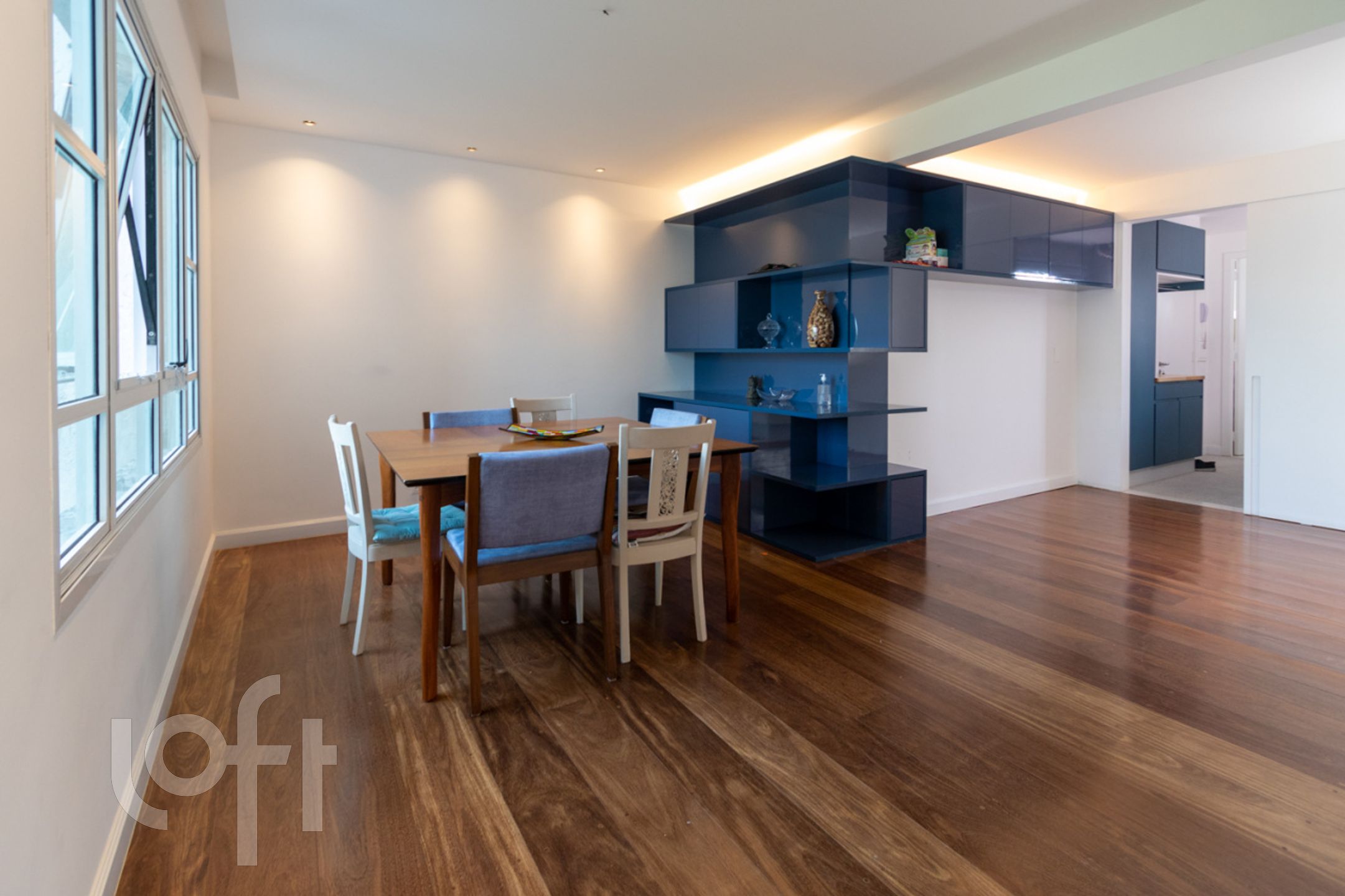 Apartamento à venda com 4 quartos, 210m² - Foto 7