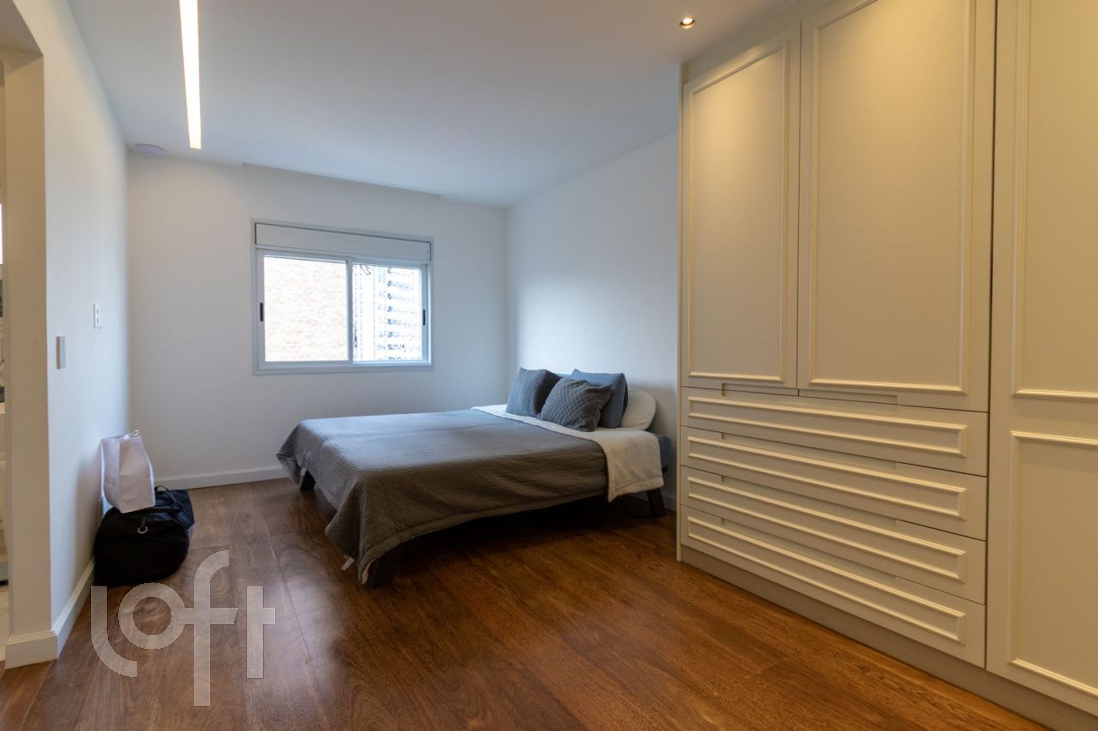 Apartamento à venda com 4 quartos, 210m² - Foto 15