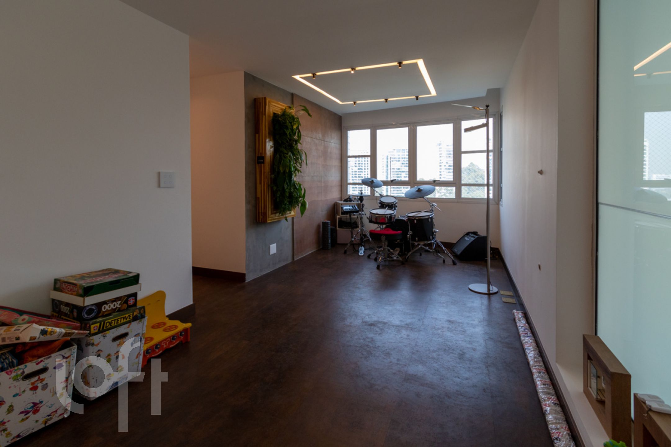 Apartamento à venda com 4 quartos, 210m² - Foto 14