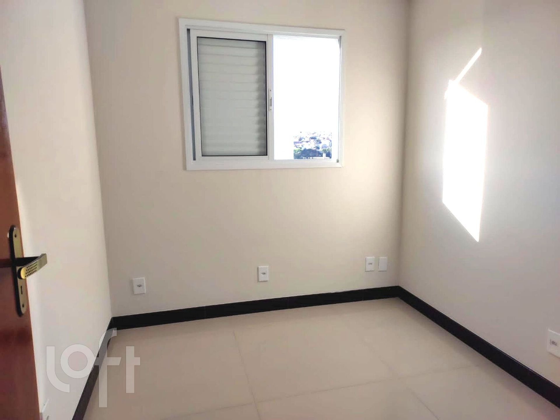 Apartamento à venda com 2 quartos, 53m² - Foto 2