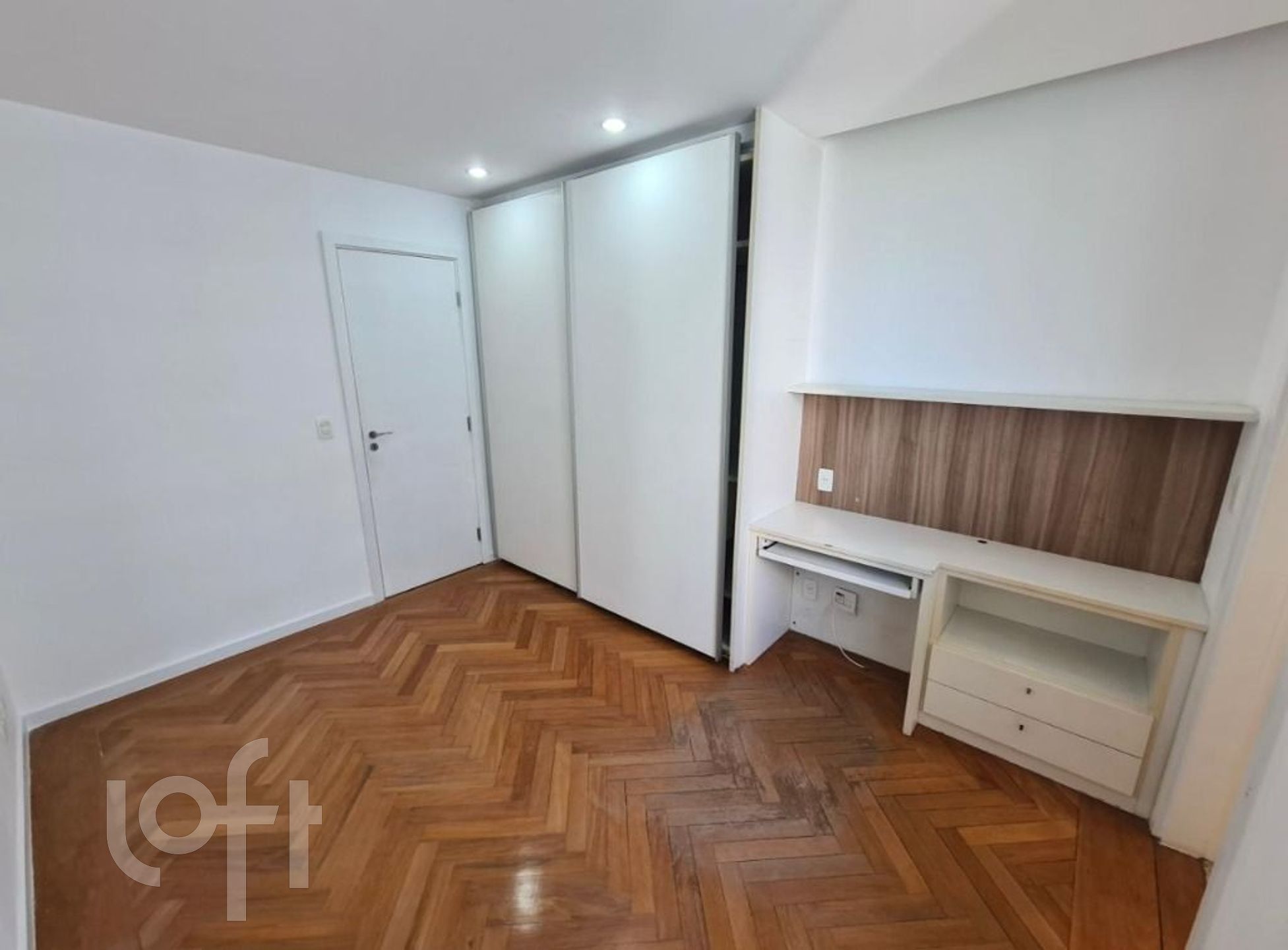 Apartamento à venda com 4 quartos, 151m² - Foto 7