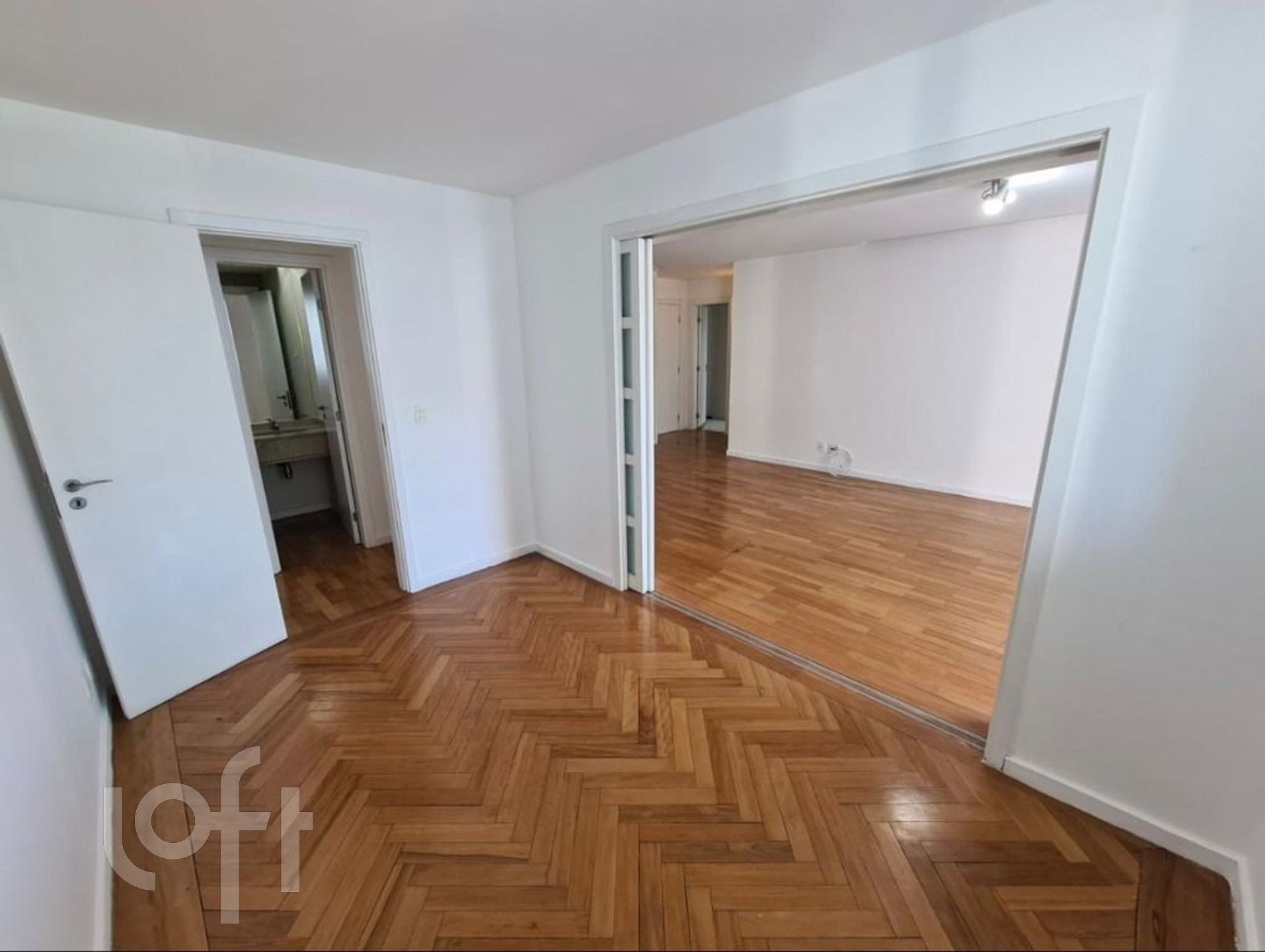 Apartamento à venda com 4 quartos, 151m² - Foto 23