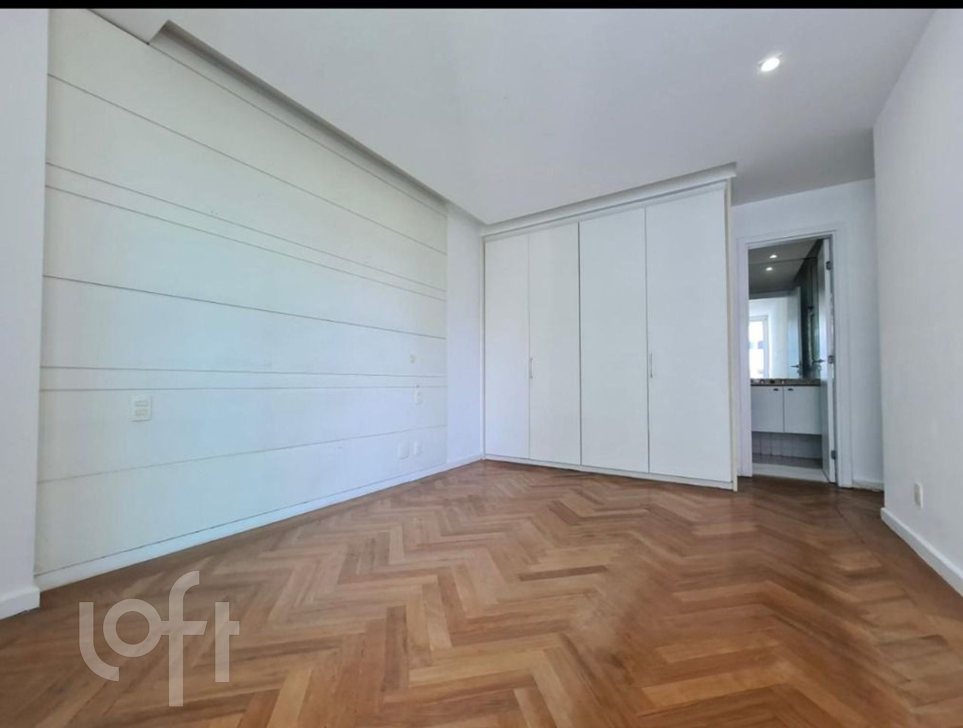 Apartamento à venda com 4 quartos, 151m² - Foto 10