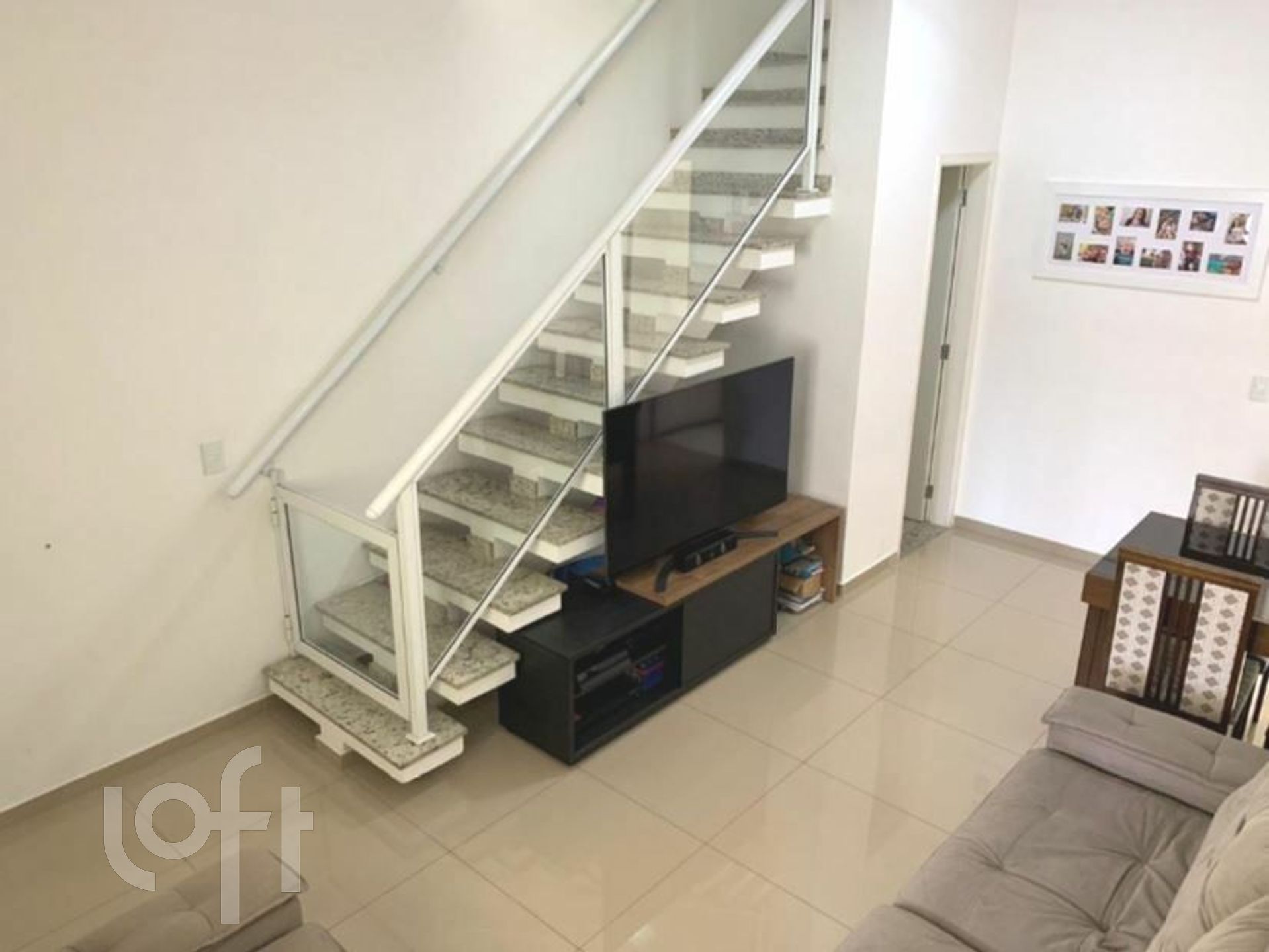 Casa à venda com 2 quartos, 100m² - Foto 2