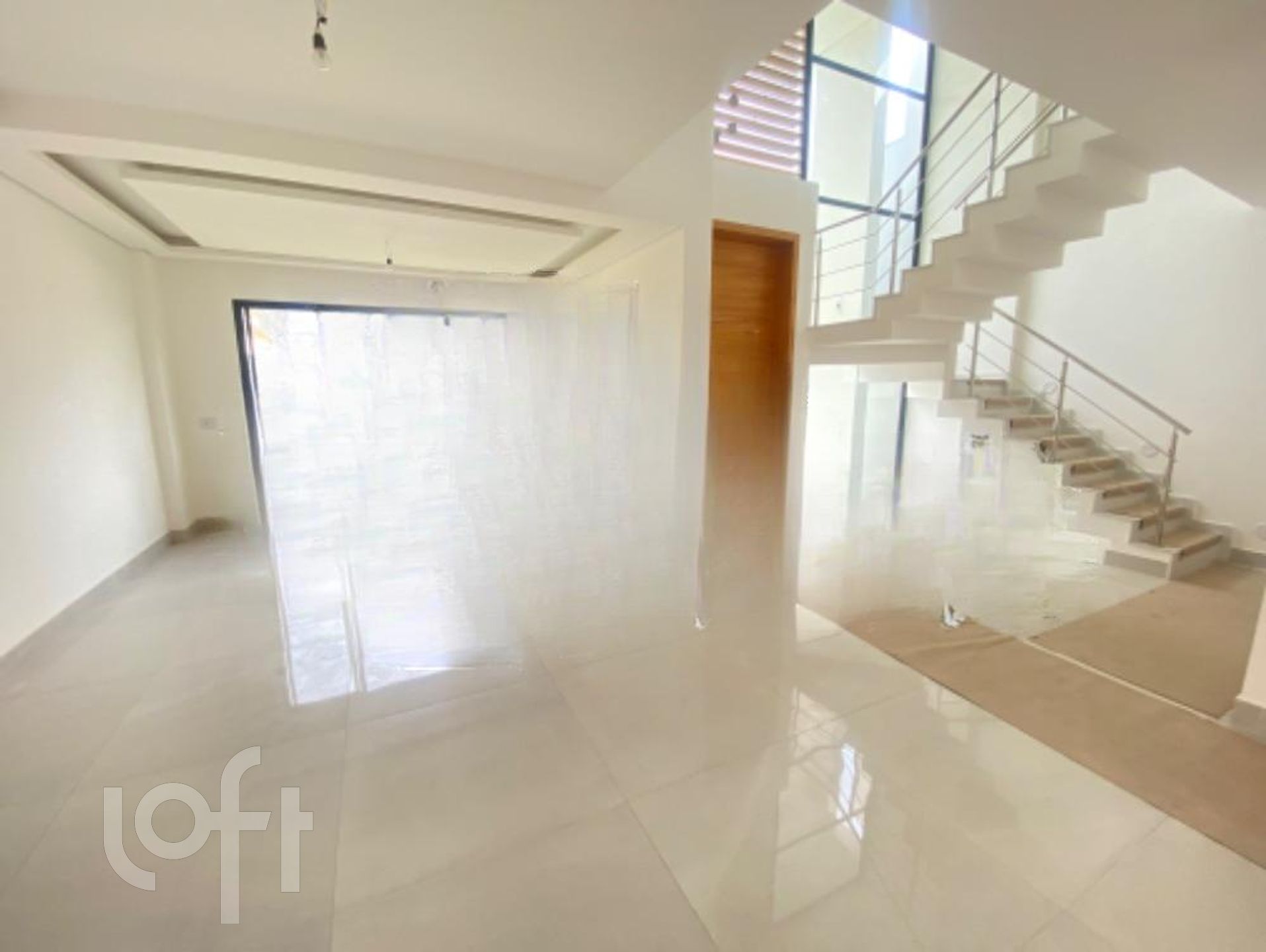 Casa à venda com 4 quartos, 370m² - Foto 3