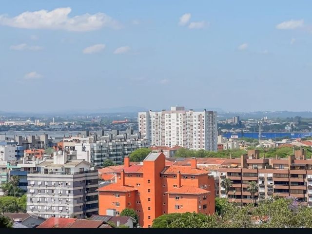 Apartamento com 85m², 2 dormitórios, 1 suíte, 2 vagas, Cristo Redentor em Porto Alegre