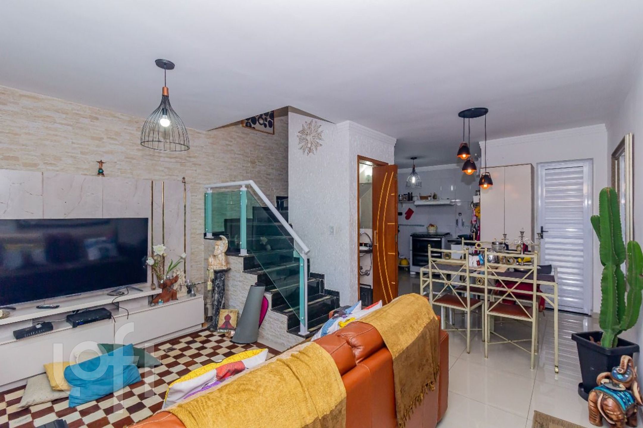 Casa à venda em Itaquera com 98 m², 2 quartos, 1 vaga