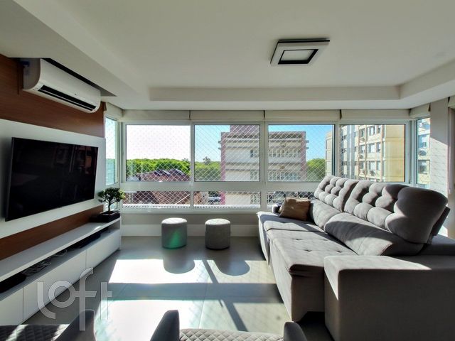 Apartamento com 102m², 3 dormitórios, 1 suíte, 2 vagas, Menino Deus em Porto Alegre