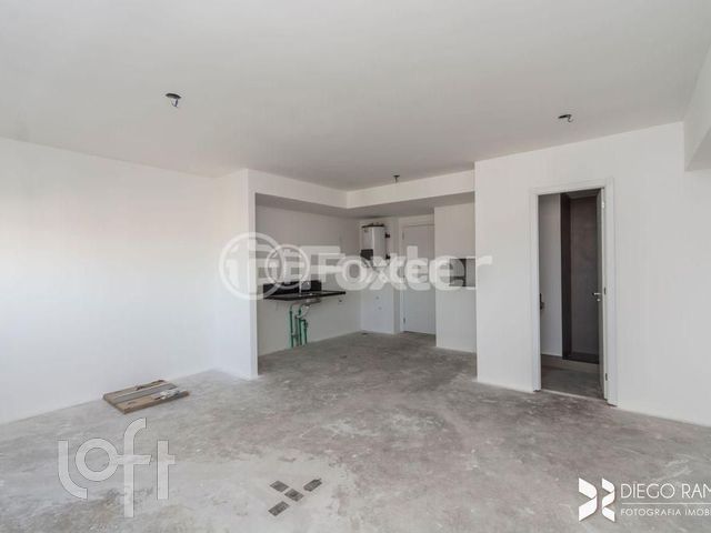 Apartamento com 38m², 1 dormitório, 1 vaga, Chácara das Pedras em Porto Alegre