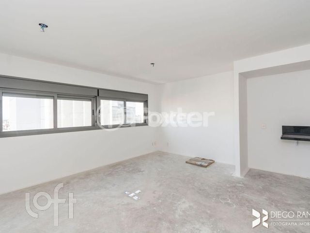 Apartamento com 38m², 1 dormitório, 1 vaga, Chácara das Pedras em Porto Alegre
