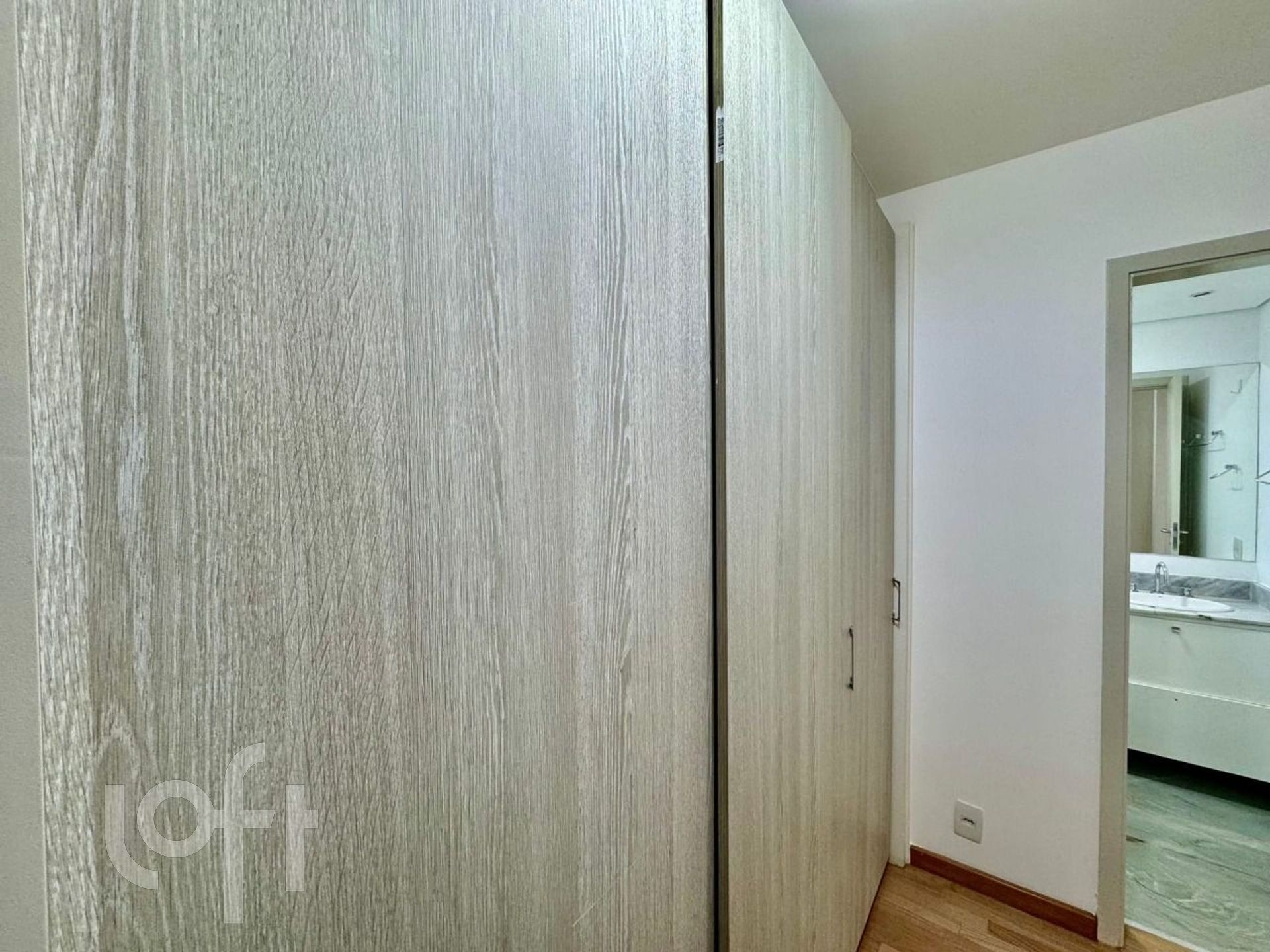 Apartamento à venda com 3 quartos, 123m² - Foto 19