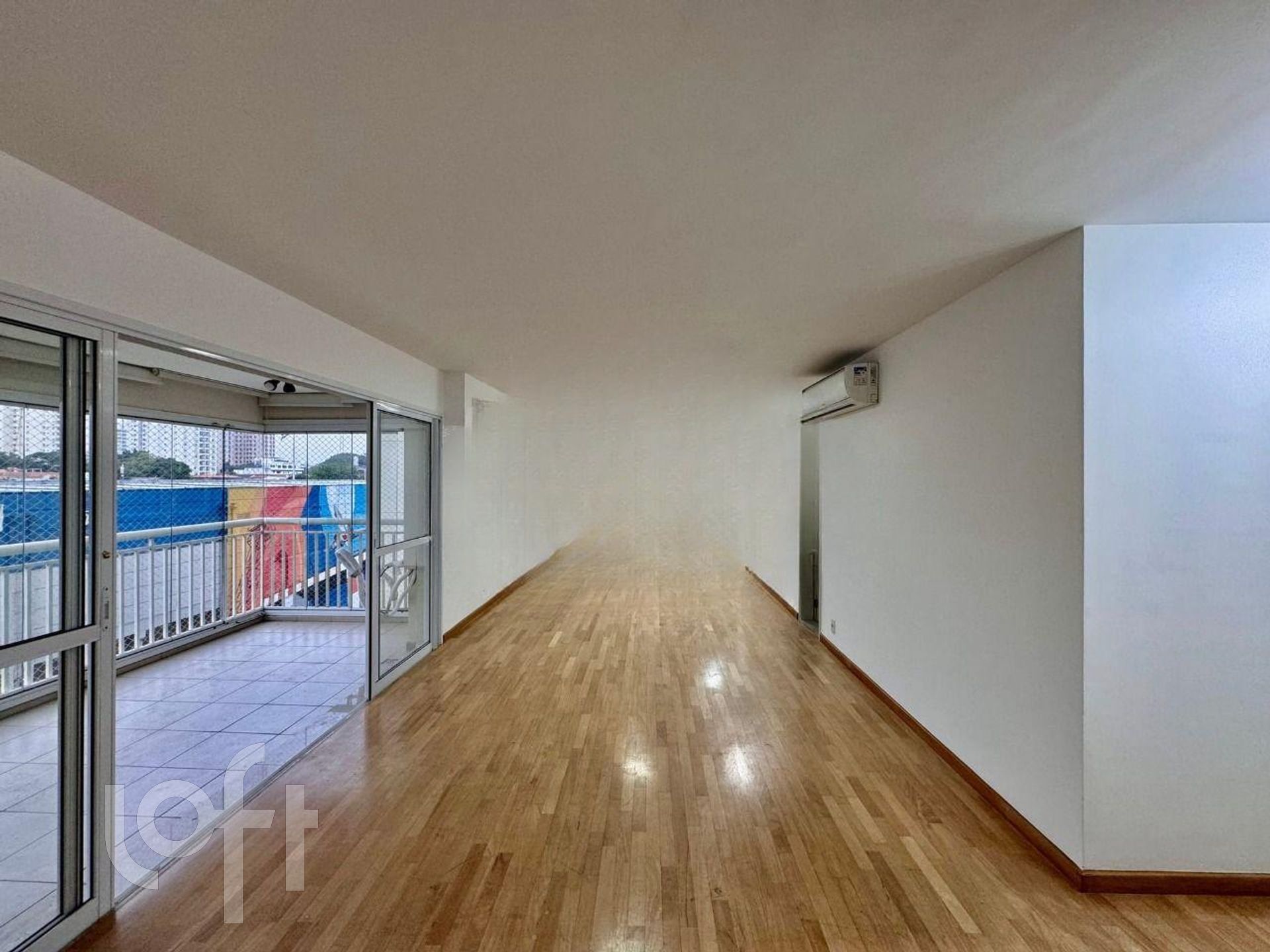 Apartamento à venda com 3 quartos, 123m² - Foto 1