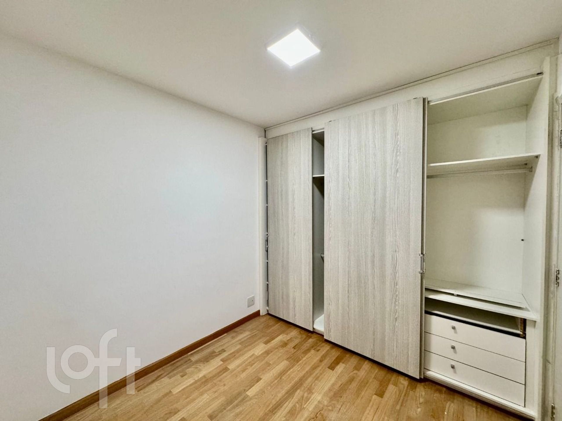 Apartamento à venda com 3 quartos, 123m² - Foto 16