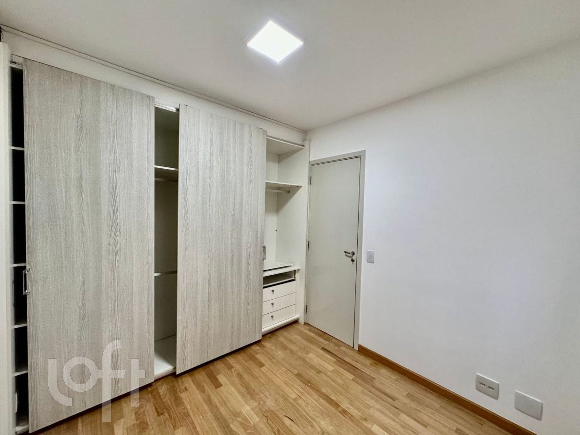 Apartamento à venda com 3 quartos, 123m² - Foto 14