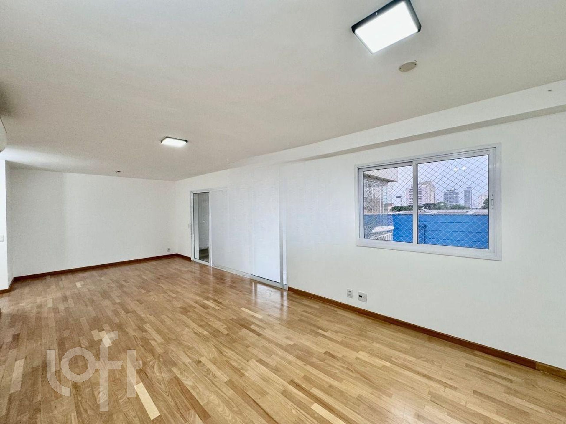 Apartamento à venda com 3 quartos, 123m² - Foto 4