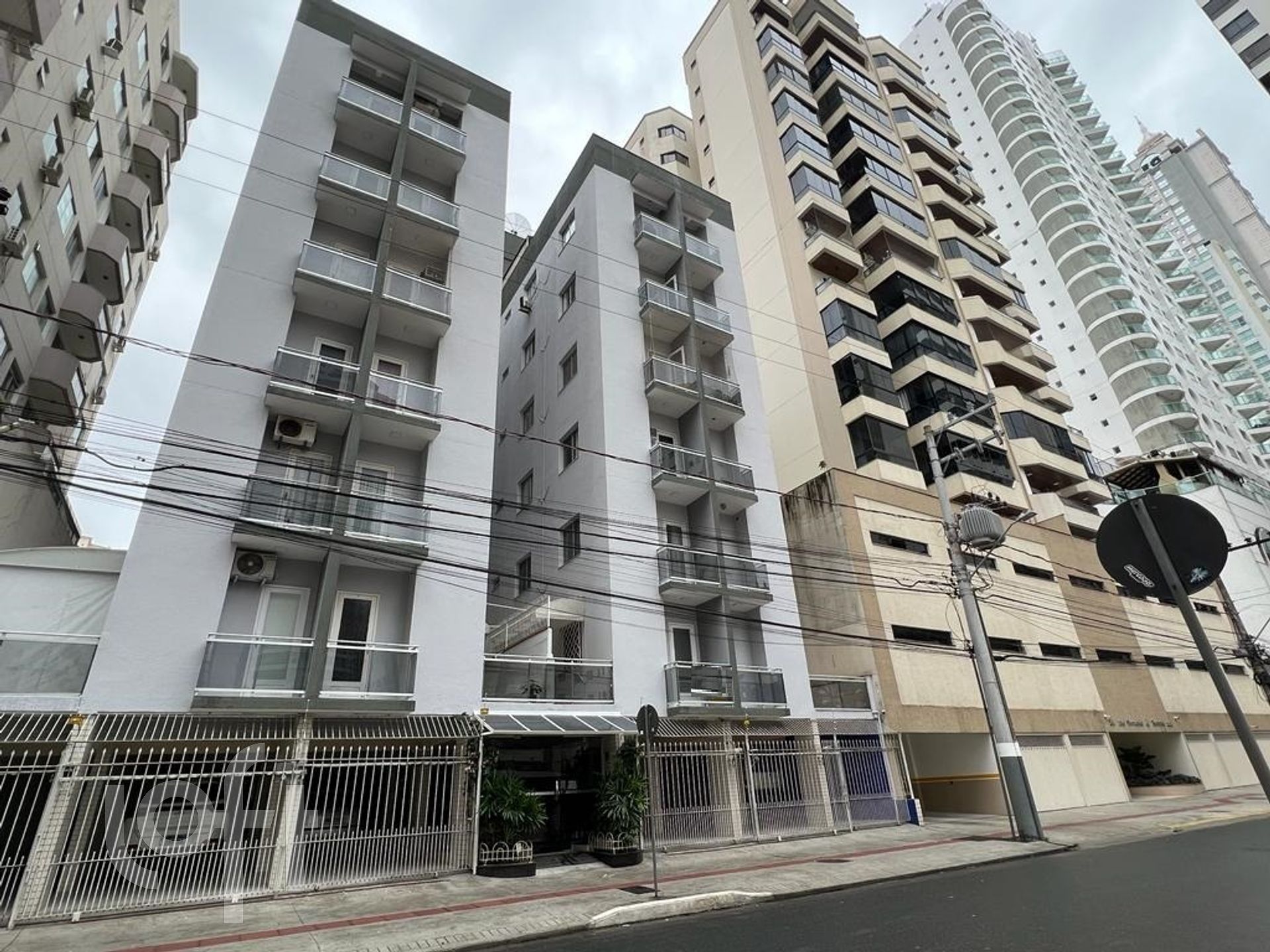 Apartamentos com 40m², 1 quarto, 1 garagem, no bairro Centro em Balneário Camboriú