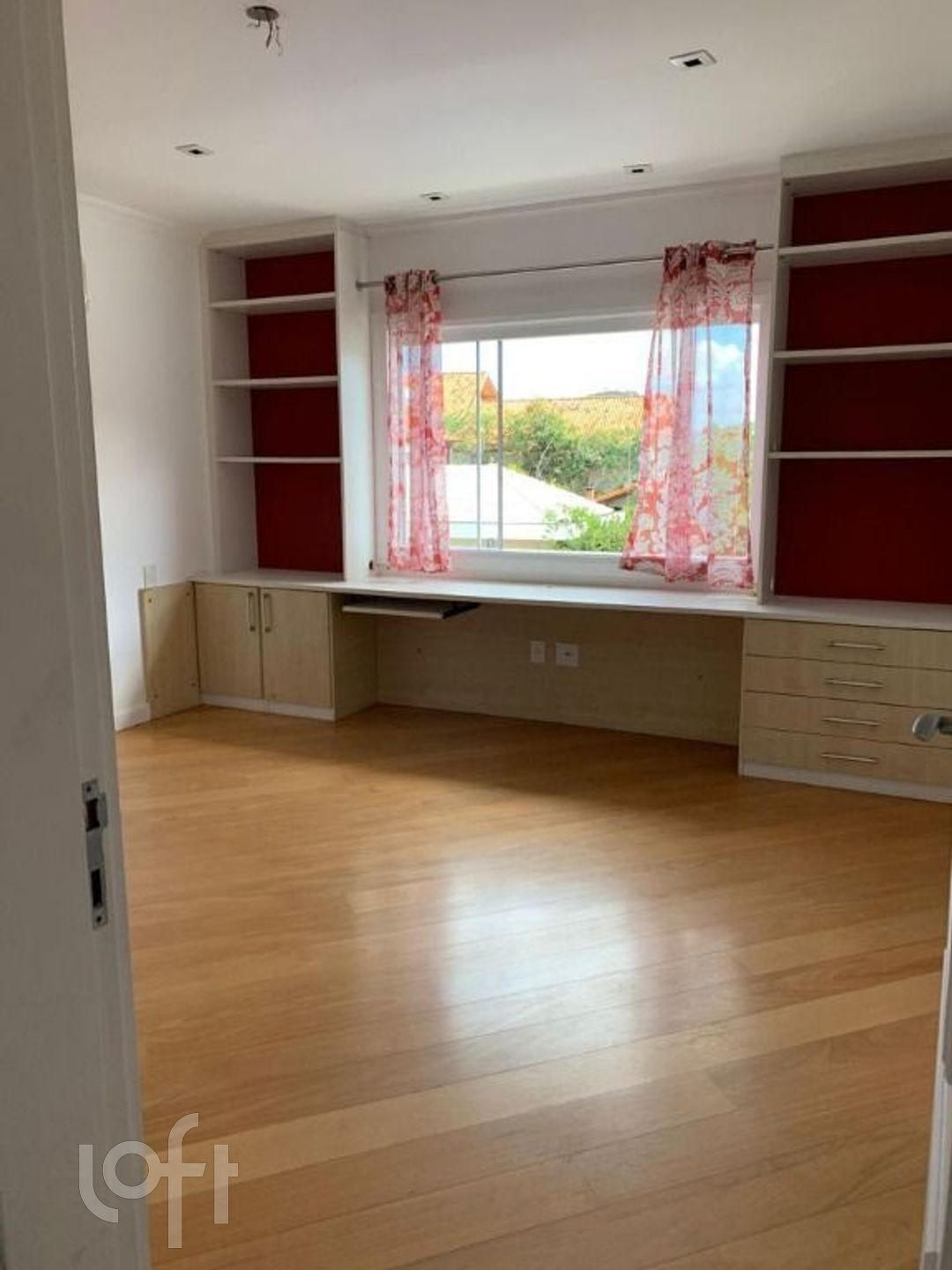 Casa à venda com 4 quartos, 1058m² - Foto 7