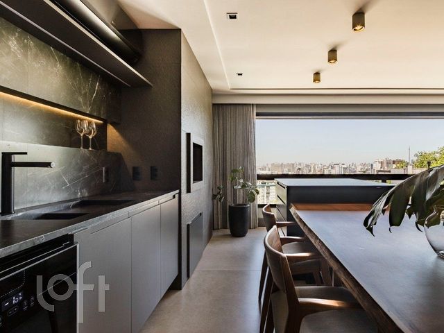 Apartamento com 133m², 3 dormitórios, 3 suítes, 3 vagas, Petrópolis em Porto Alegre