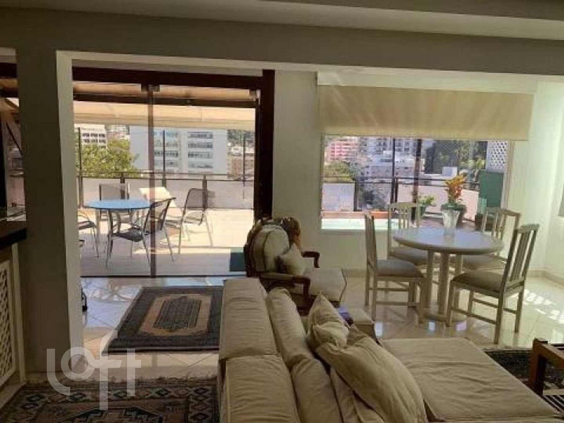 Apartamento à venda com 3 quartos, 258m² - Foto 5