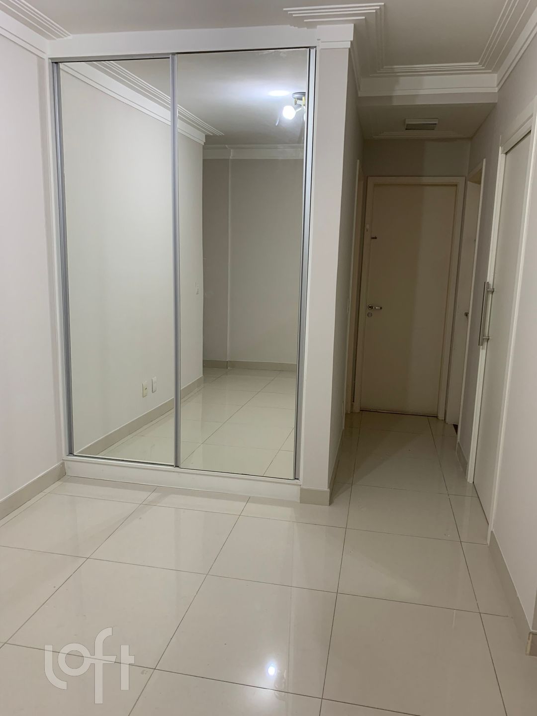 Apartamento à venda com 3 quartos, 94m² - Foto 9