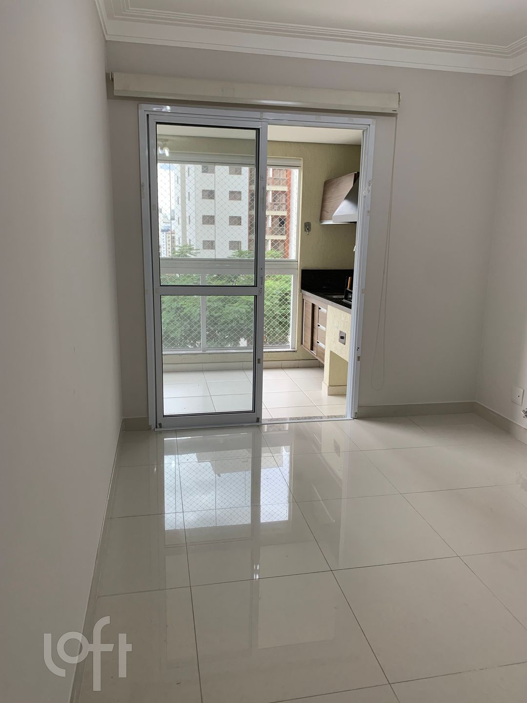 Apartamento à venda com 3 quartos, 94m² - Foto 3