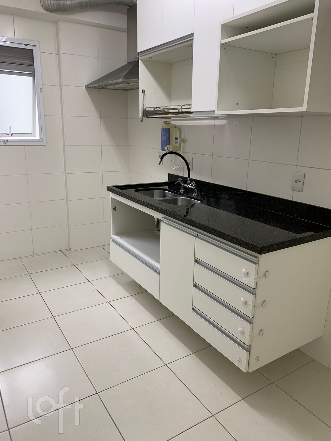 Apartamento à venda com 3 quartos, 94m² - Foto 4