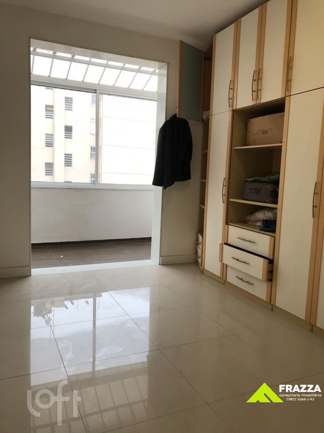 Apartamento à venda com 3 quartos, 120m² - Foto 3