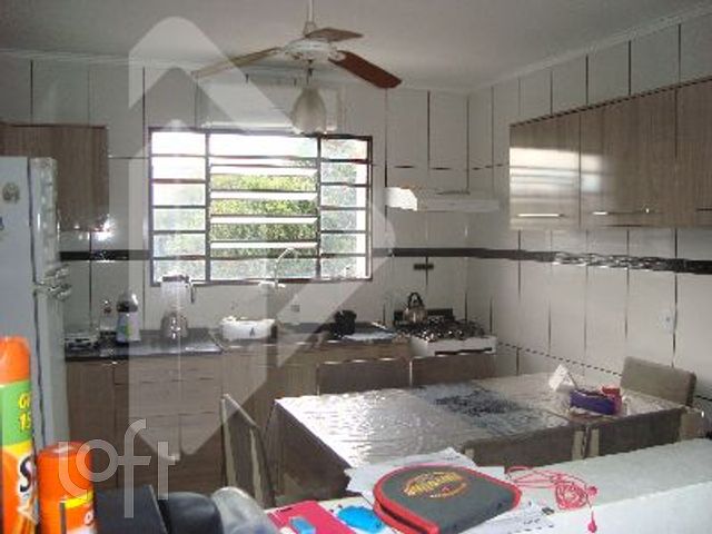 Apartamento com 56m², 3 dormitórios, São João em Porto Alegre