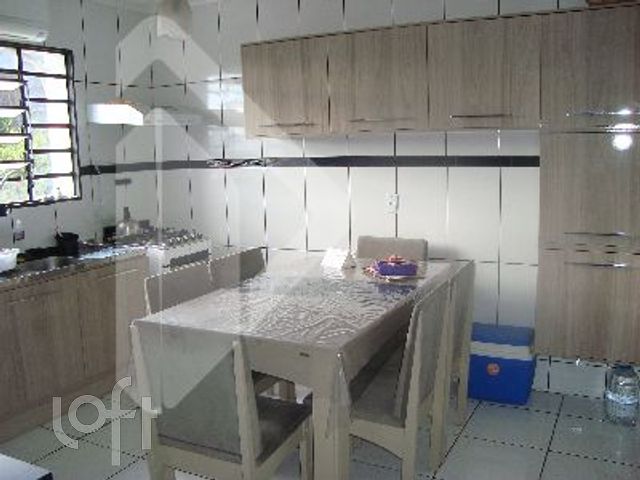 Apartamento com 56m², 3 dormitórios, São João em Porto Alegre