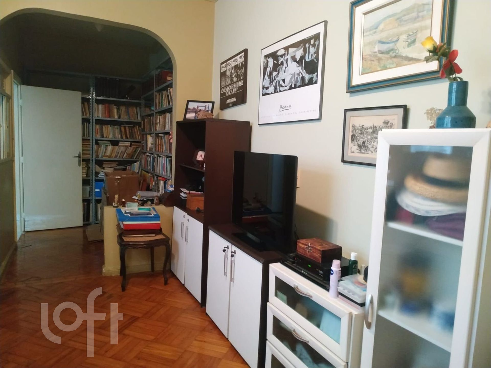 Apartamento à venda com 3 quartos, 162m² - Foto 3