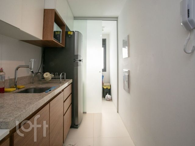 Apartamento com 74m², 2 dormitórios, 1 suíte, 1 vaga, Petrópolis em Porto Alegre