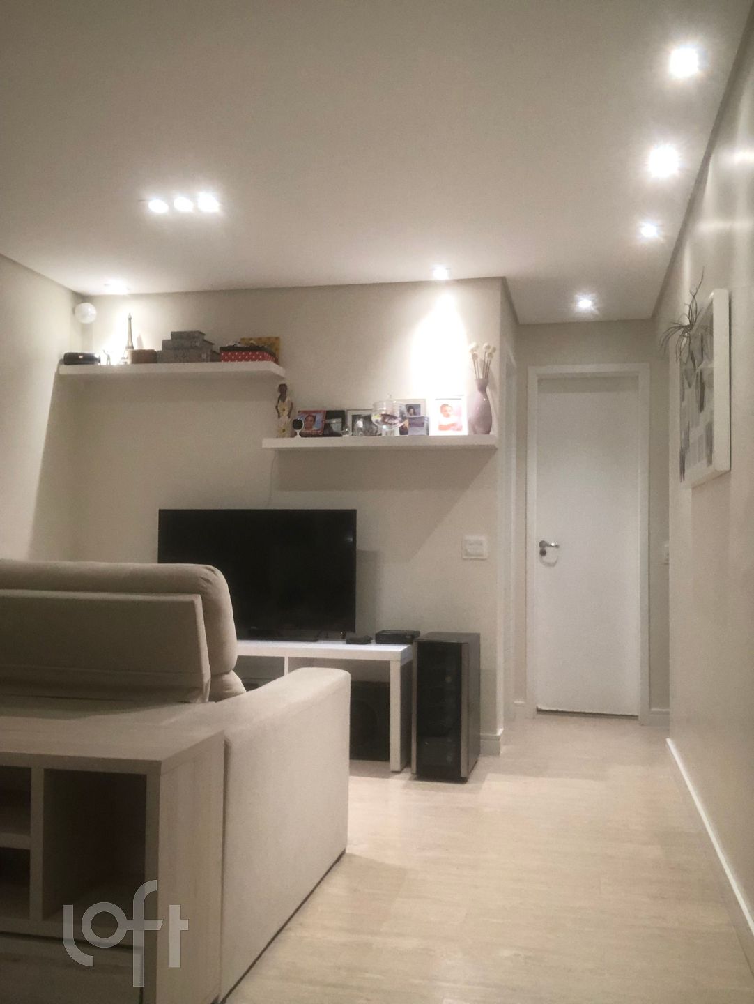 Apartamento à venda com 3 quartos, 82m² - Foto 2