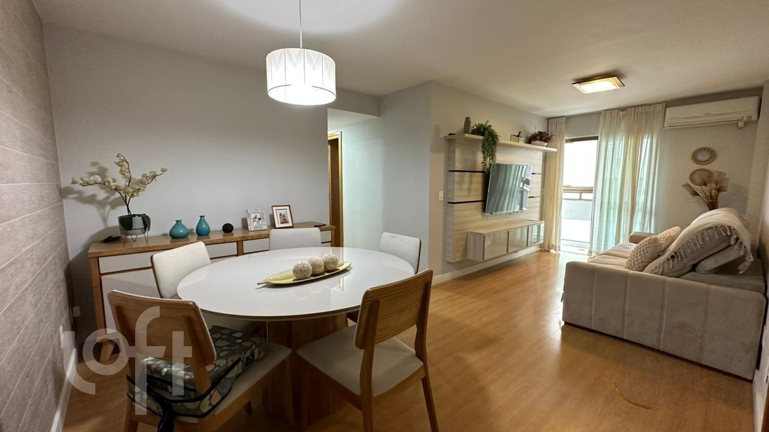 Apartamento à venda com 3 quartos, 110m² - Foto 1