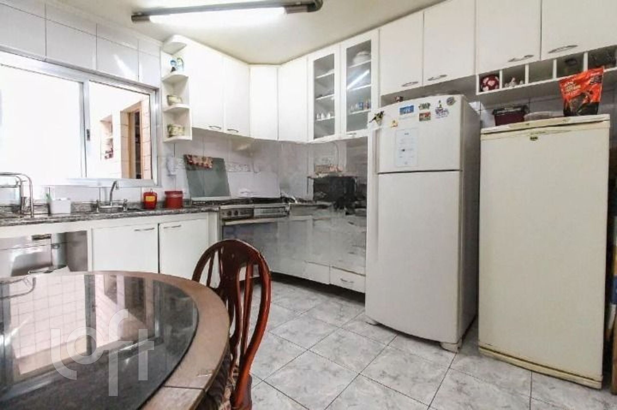 Casa à venda com 2 quartos, 140m² - Foto 4