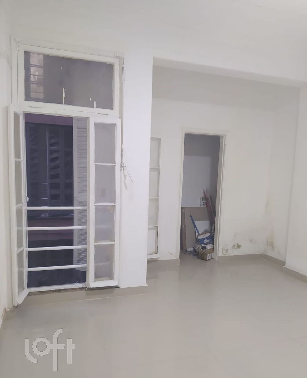 Apartamento à venda com 1 quarto, 37m² - Foto 1