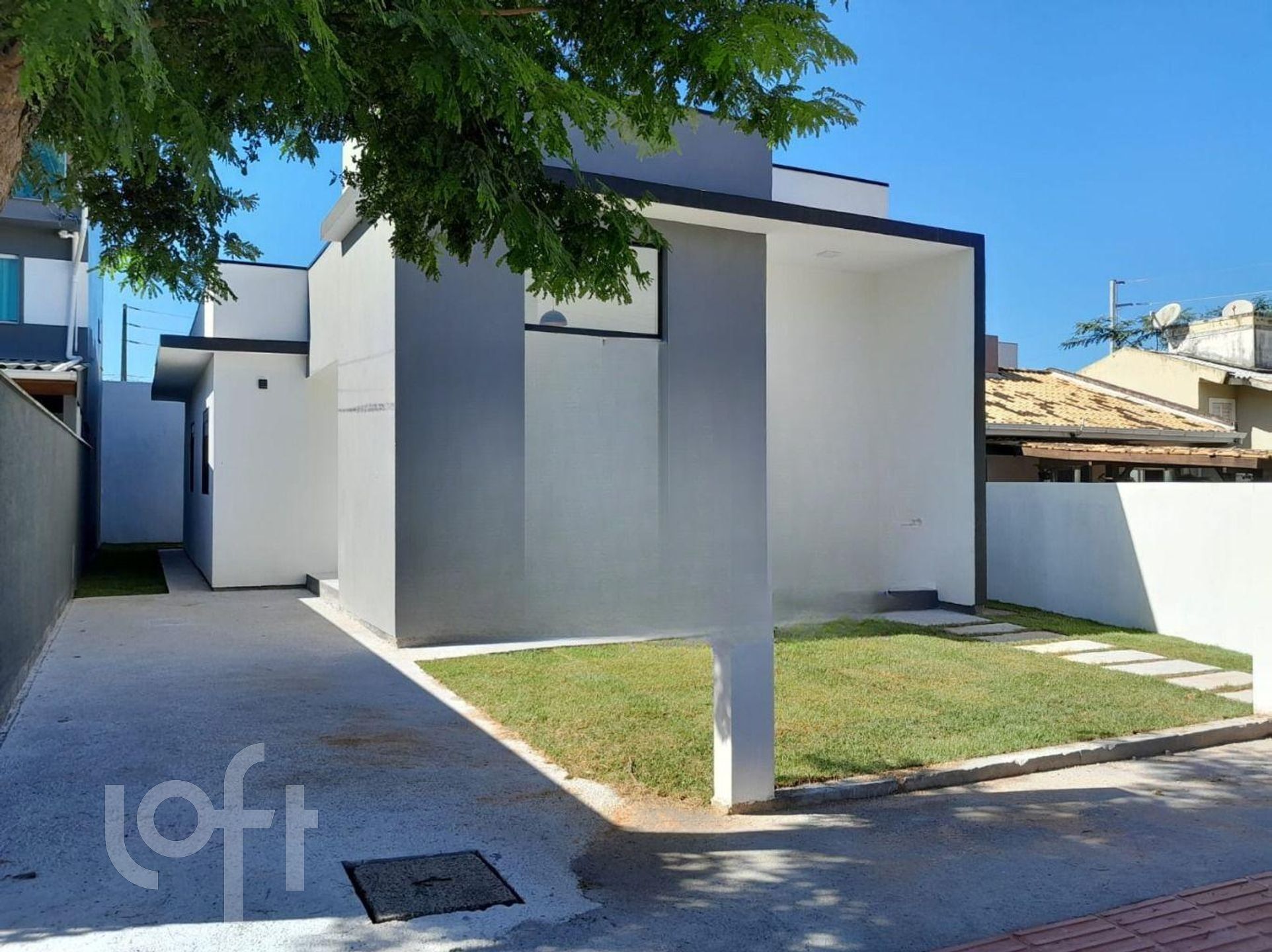 Casa à venda em Madri com 90 m², 3 quartos, 1 suíte, 2 vagas