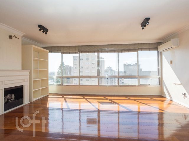 Apartamento com 133m², 3 dormitórios, 1 suíte, 1 vaga, Floresta em Porto Alegre