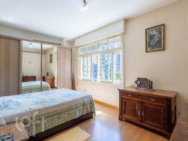 Apartamento com 114m², 3 dormitórios, 1 suíte, 1 vaga, Rio Branco em Porto Alegre
