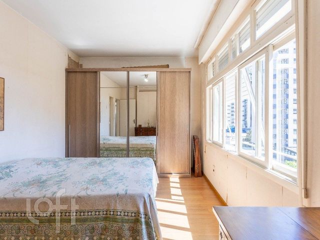 Apartamento com 114m², 3 dormitórios, 1 suíte, 1 vaga, Rio Branco em Porto Alegre