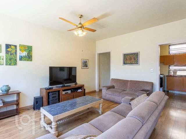 Apartamento com 114m², 3 dormitórios, 1 suíte, 1 vaga, Rio Branco em Porto Alegre